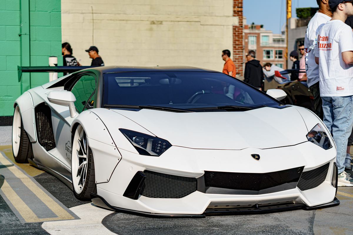 Lamborghini Aventador White