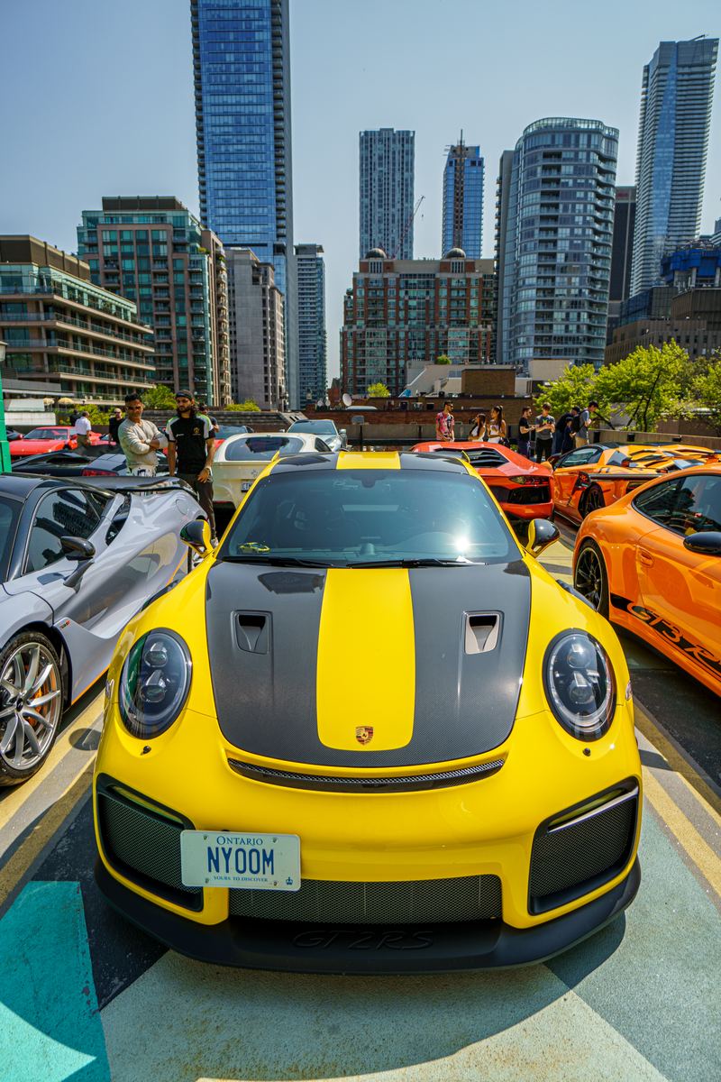 Porsche GT2 RS Yellow